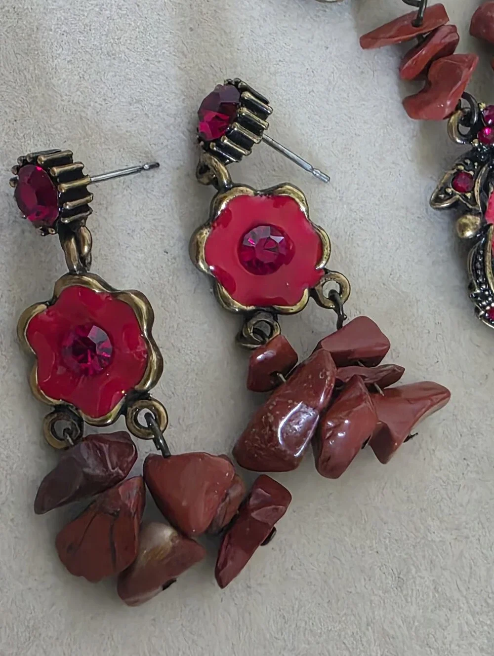 Boho Red Statement Necklace & Earring Set – Antique Brass Tone & Crystal